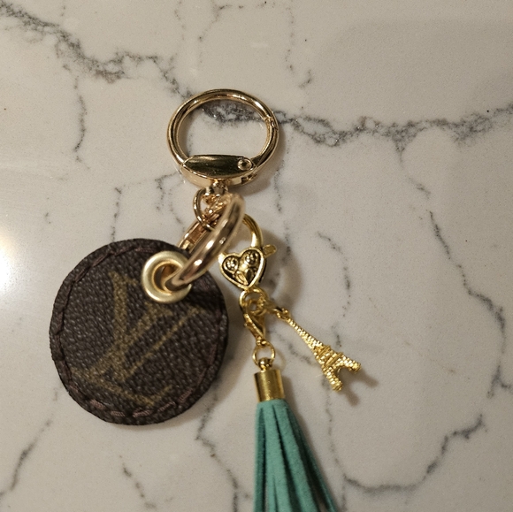 LV bag charm vintage - Picture 2 of 3